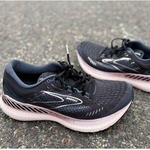 Brooks Glycerin 19 Running Shoes. Womens 11